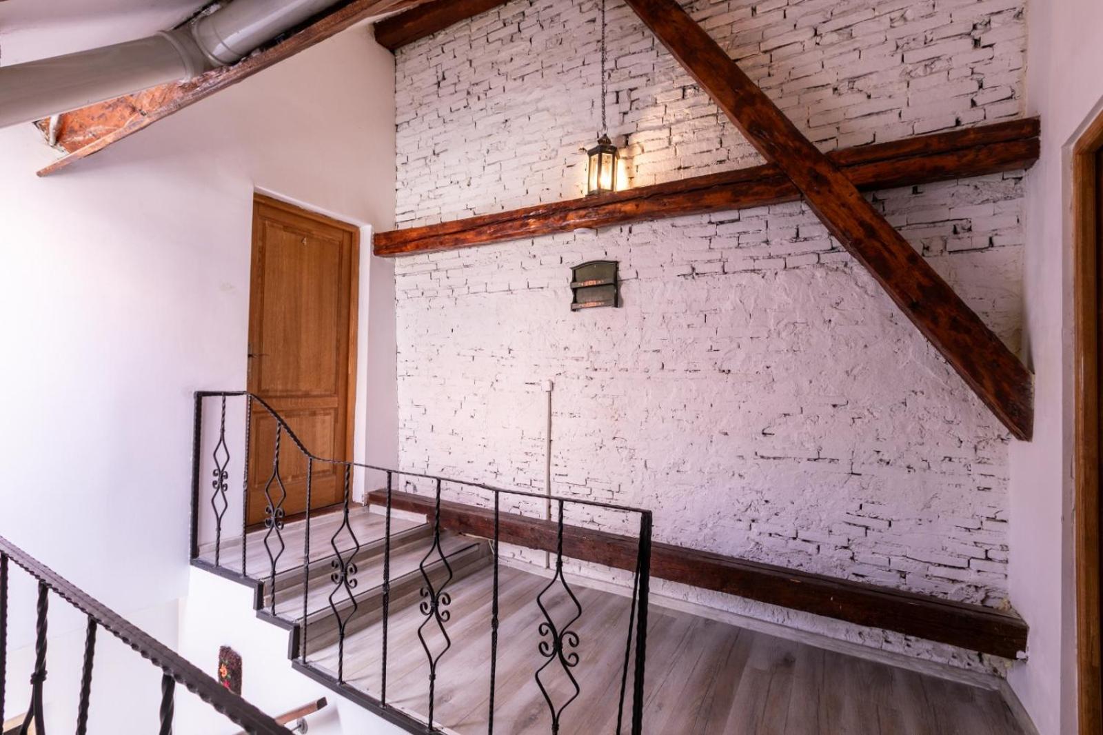 4 Rooms Piata Sfatului Braşov Exteriör bild