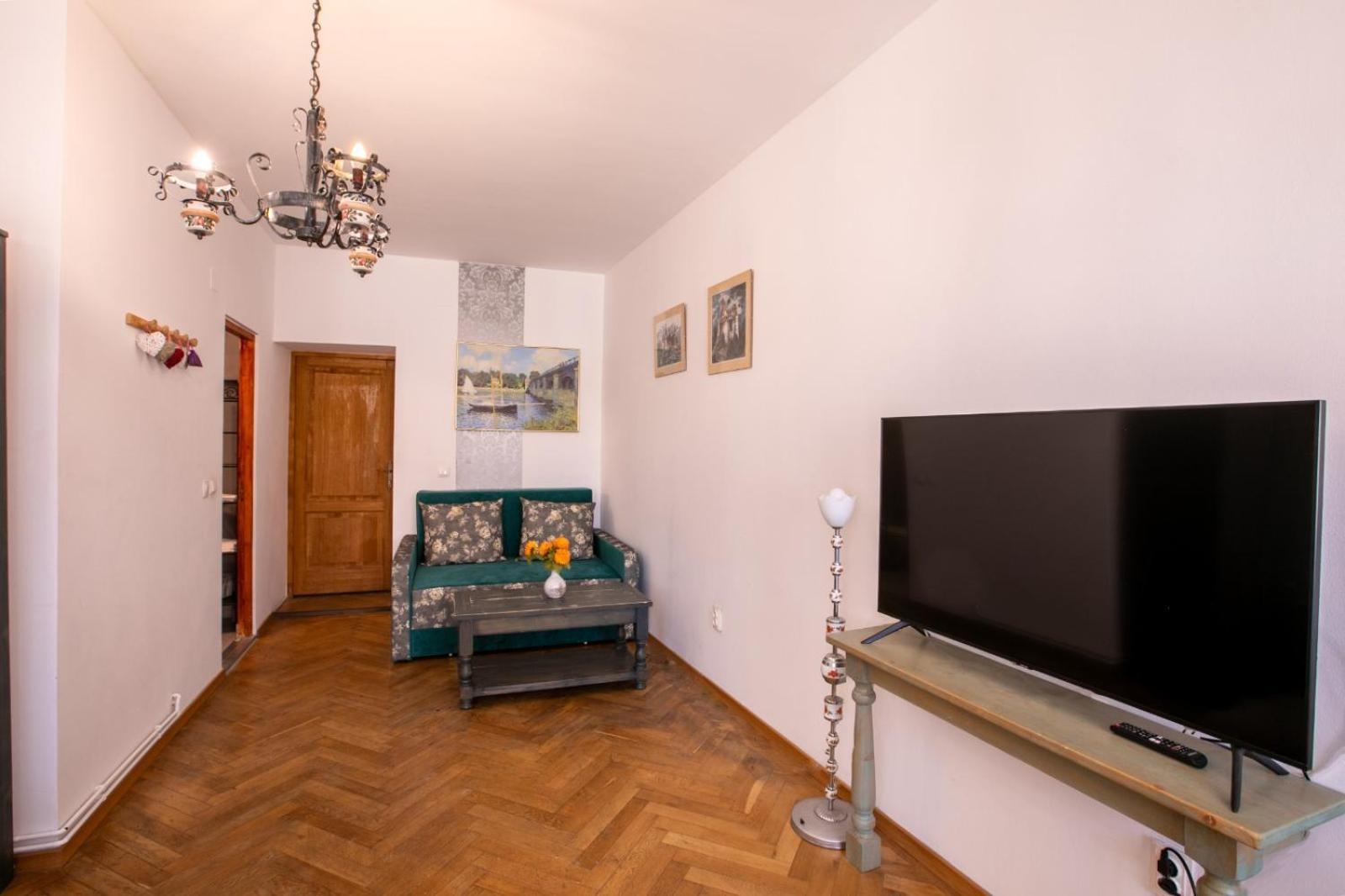 4 Rooms Piata Sfatului Braşov Exteriör bild