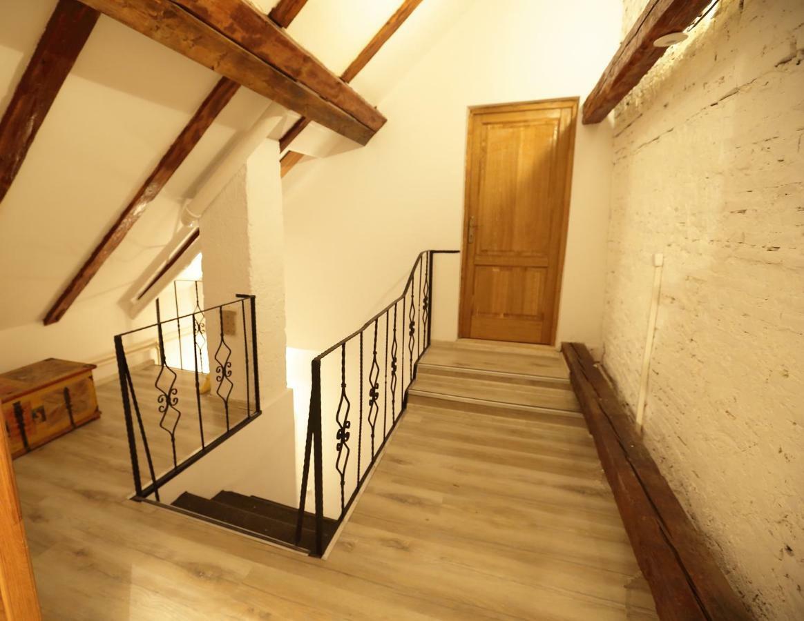 4 Rooms Piata Sfatului Braşov Exteriör bild