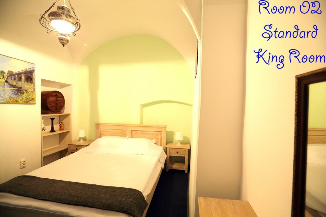 4 Rooms Piata Sfatului Braşov Exteriör bild